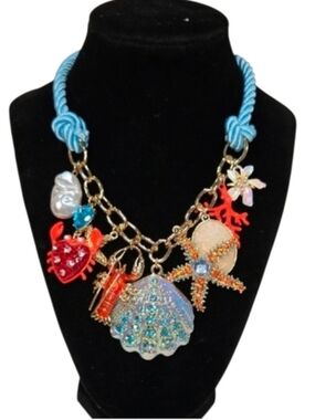 Betsey Johnson Blue & Coral Seashell Charm Necklace Bnwt ML Eh